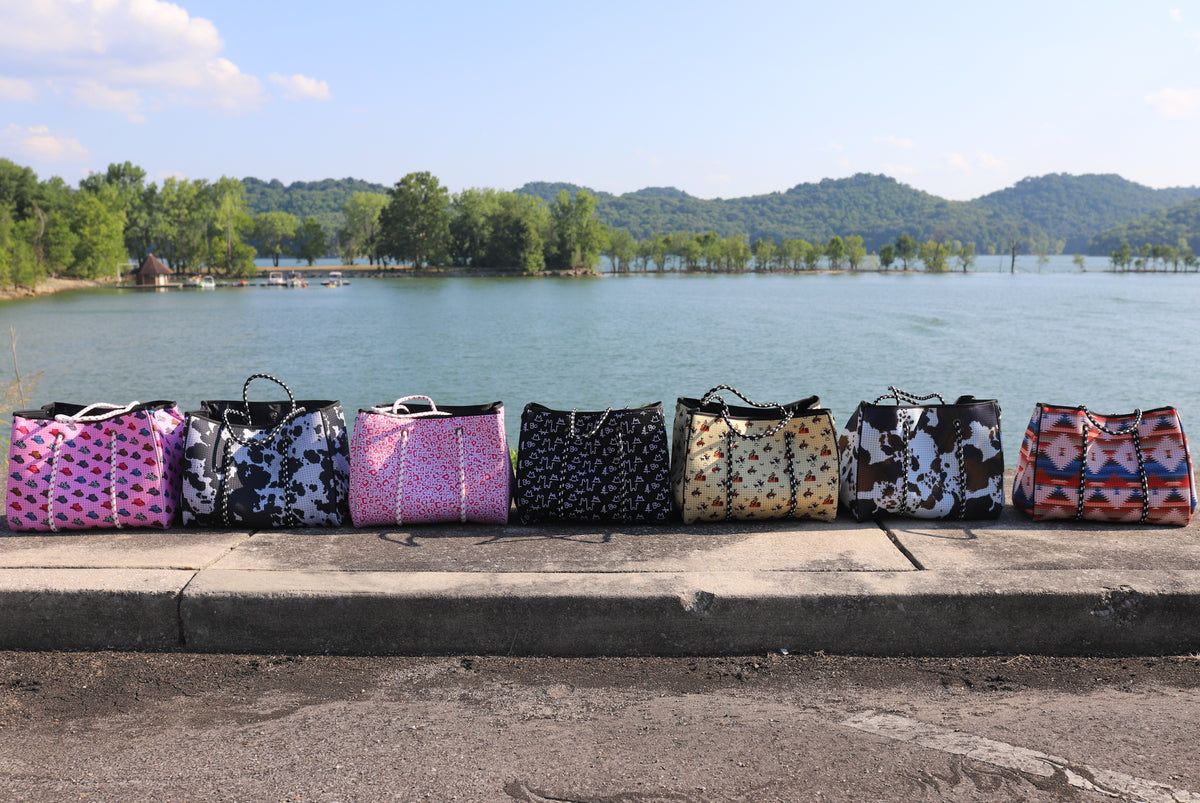 Beach Hand Bag in Brown Cowhide