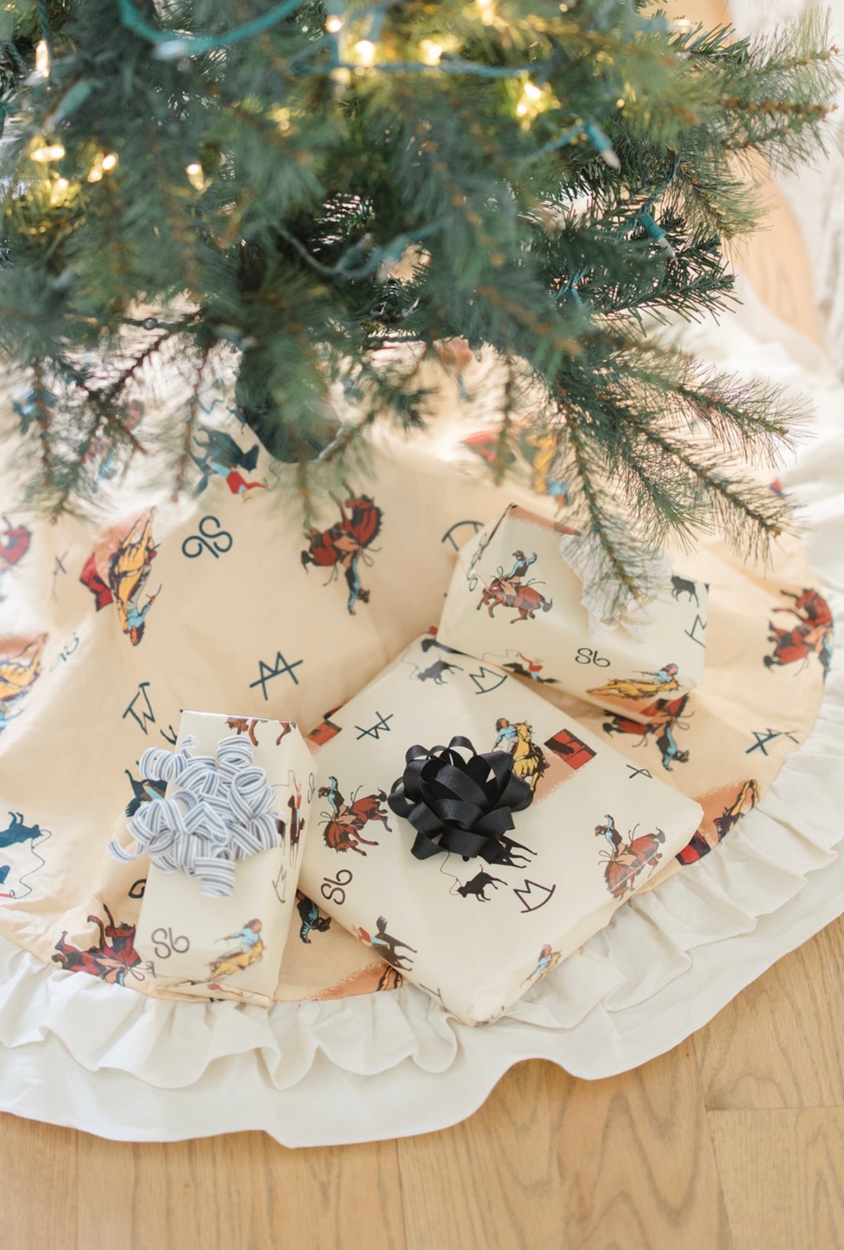 Vintage Cowboy Christmas Tree Skirt